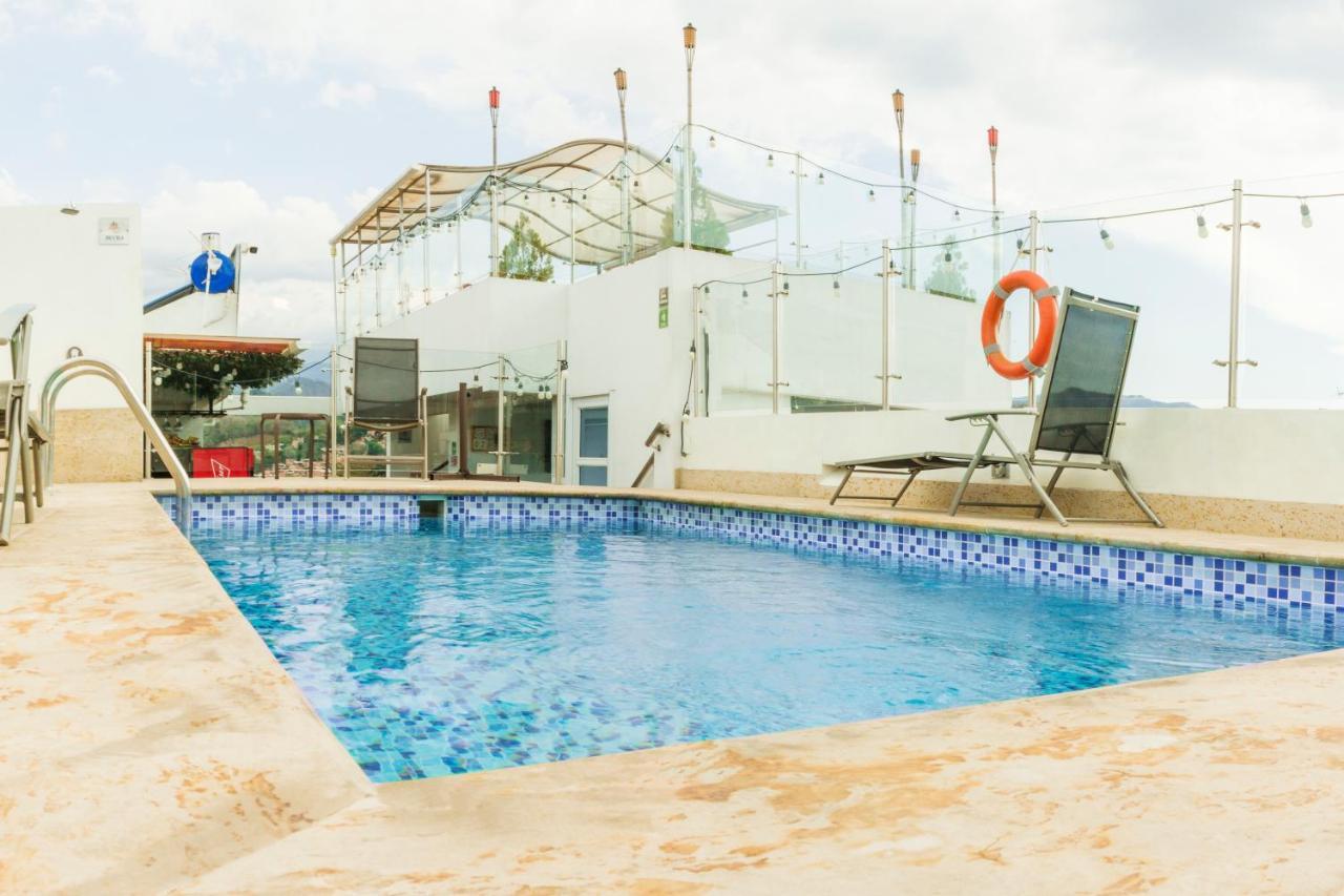 Hotel Grand H&R Вільєта Екстер'єр фото